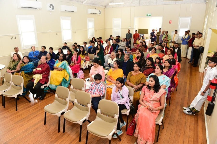 Tulu Koota Sydney community members